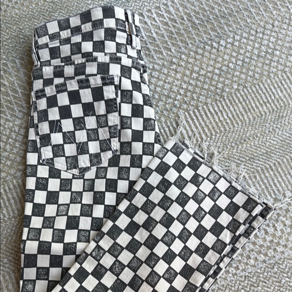 NEW Checkered Black and White Jeans from Mother Size 30 - Picture 6 of 6